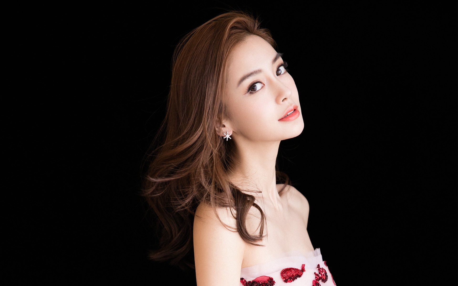 金州勇士逆转制霸篮网，凯里·欧文空砍40分诠释孤胆英雄